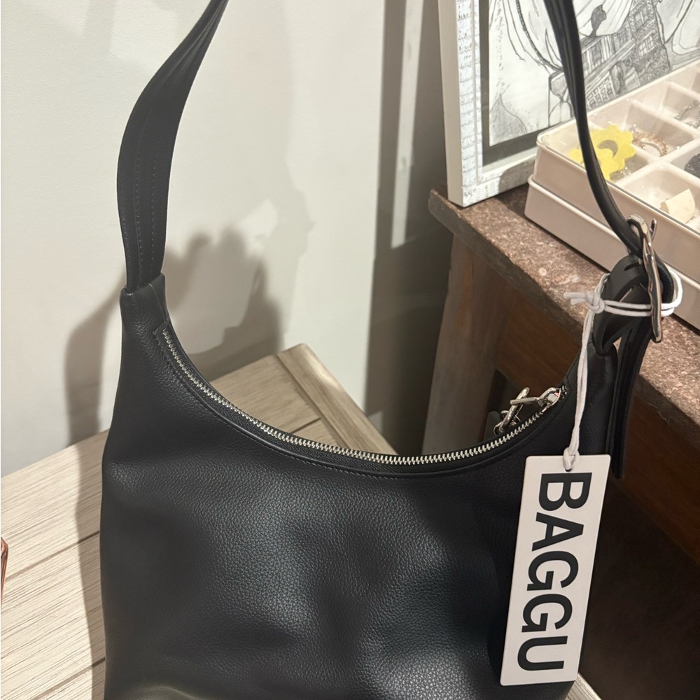 BAGGU recycled leather Black Shoulder Bag